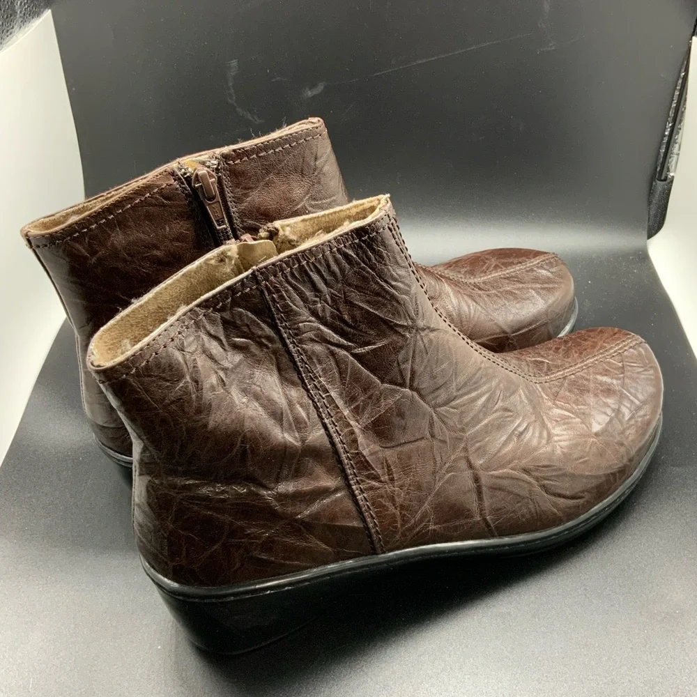 Klogs - Picture 4 of 6